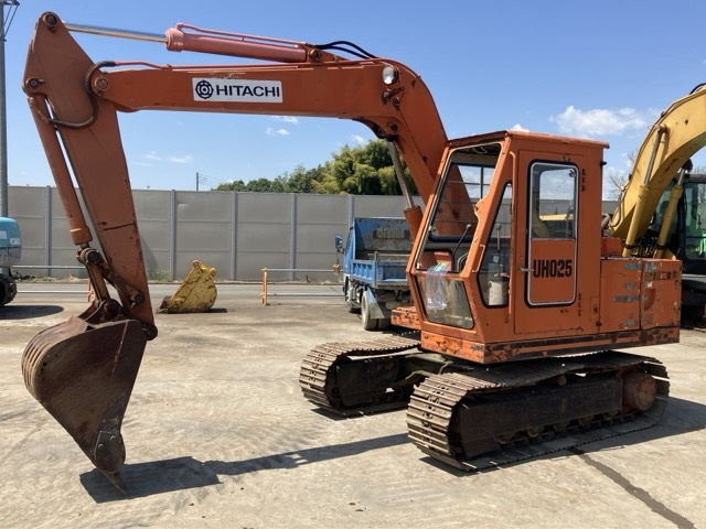 UH025